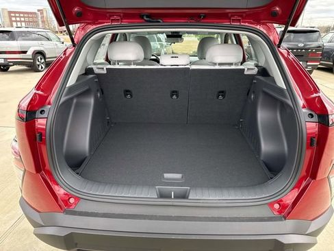 New 2026 Hyundai Kona SE image 12