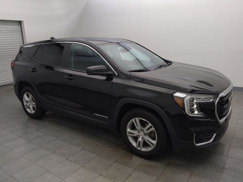 Used 2022 GMC Terrain SLE w/ LPO, Floor Liner Package FWD image 11