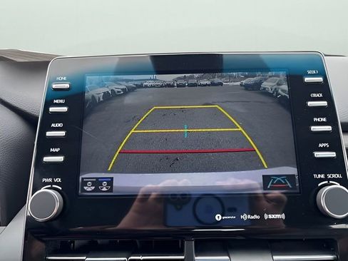 Used 2021 Toyota Avalon XLE FWD image 25