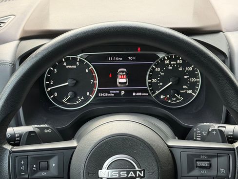Used 2023 Nissan Rogue S FWD image 18