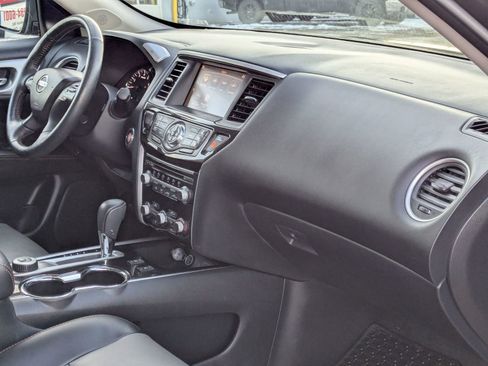Used 2020 Nissan Pathfinder SL image 31