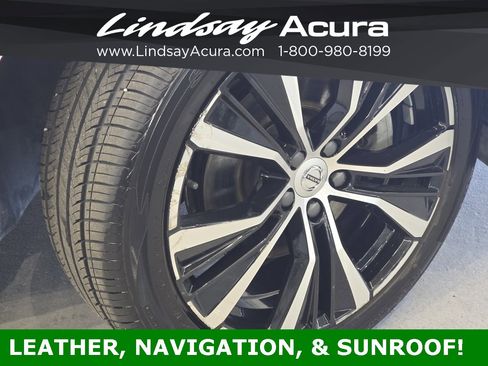 Used 2024 Volvo XC60 B5 Plus image 24