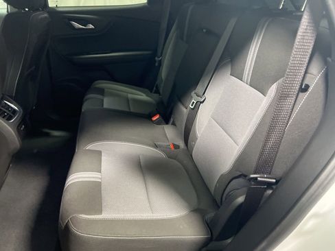 Used 2025 Chevrolet Blazer LT AWD/4WD image 17