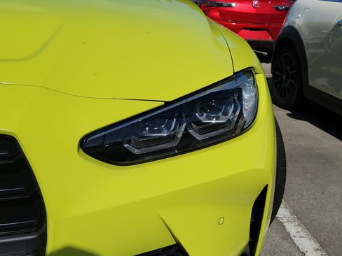 Used 2023 BMW M4 xDrive Competition AWD/4WD image 4