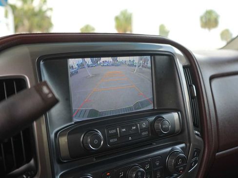 Used 2015 Chevrolet Silverado 1500 High Country AWD/4WD image 23