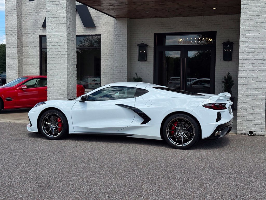 Used 2021 Chevrolet Corvette Stingray Preferred Cpe w/ Z51 Performance Package RWD image 7