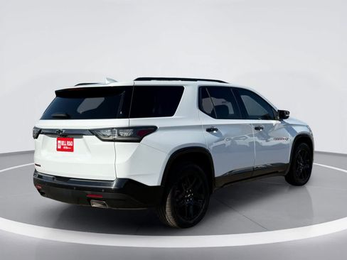 Used 2021 Chevrolet Traverse Premier w/ Redline Edition FWD image 9