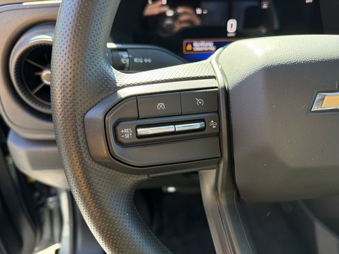 Used 2025 Chevrolet Colorado W/T image 24