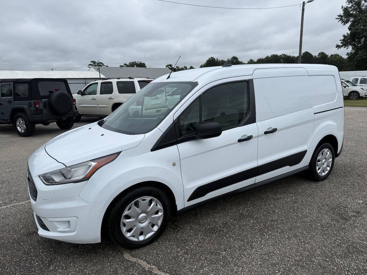 Used 2019 Ford Transit Connect XLT FWD image 24