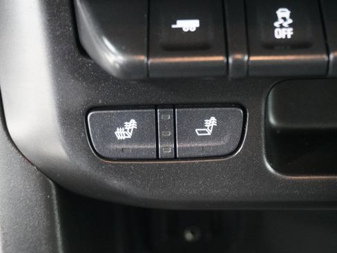 Used 2022 Chevrolet Colorado Z71 AWD/4WD image 19