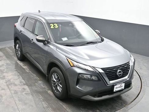 Used 2023 Nissan Rogue S image 22