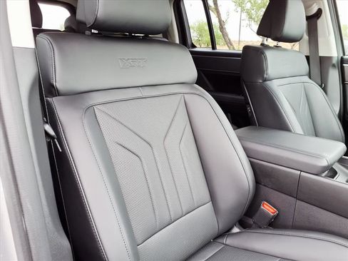 Certified 2025 Hyundai Santa Fe XRT image 12