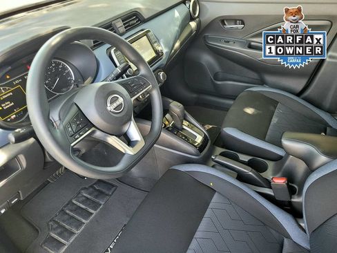 Used 2025 Nissan Versa SV w/ Trunk Package FWD image 18