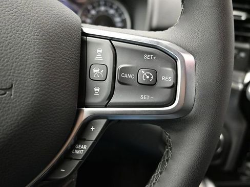 New 2026 RAM 1500 Big Horn AWD/4WD image 4