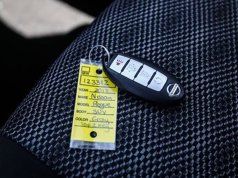 Used 2017 Nissan Rogue Sport SV w/ SV All-Weather Package AWD/4WD image 53