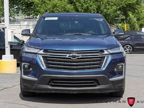 Used 2022 Chevrolet Traverse LT FWD image 12