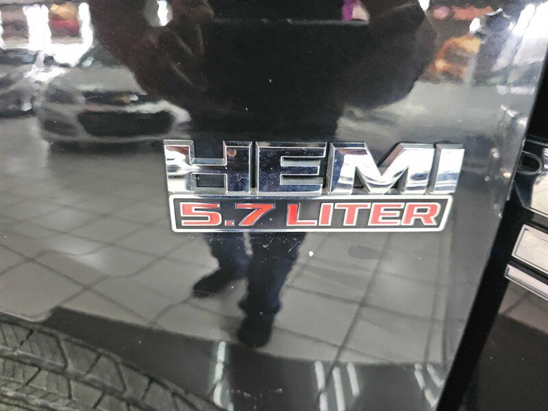 Used 2017 RAM 1500 Big Horn AWD/4WD image 29