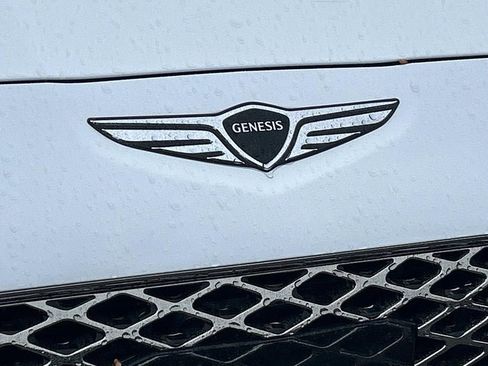 Used 2025 Genesis G70 2.5T AWD/4WD image 11