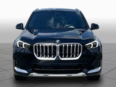 Used 2025 BMW X1 xDrive28i AWD/4WD image 3