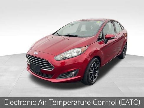 Used 2017 Ford Fiesta SE w/ Equipment Group 201A image 3