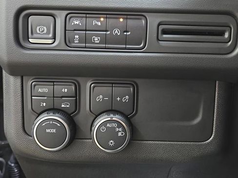 Used 2023 Chevrolet Tahoe LT w/ LT Signature Plus Package image 30