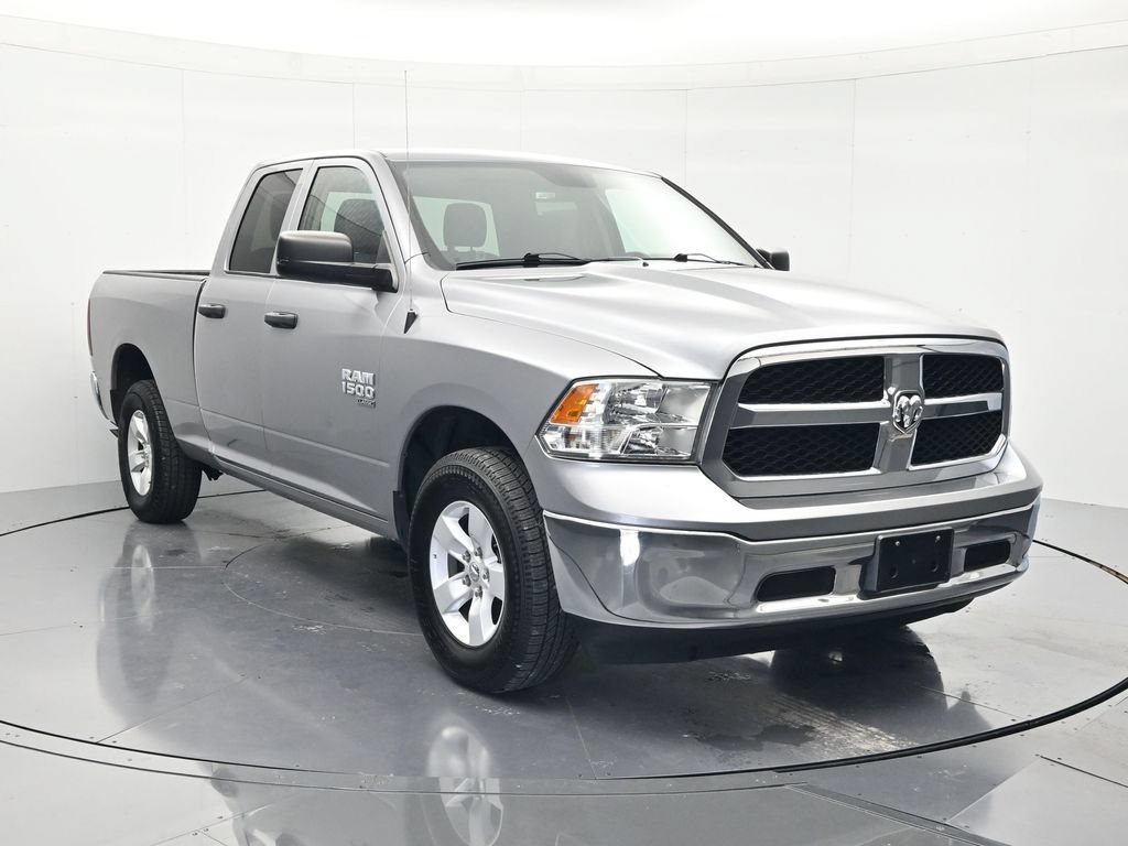 Used 2024 RAM 1500 Classic SLT AWD/4WD image 3