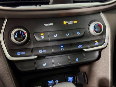 Used 2019 Hyundai Santa Fe SEL w/ Cargo Package FWD image 17