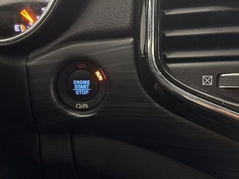 Used 2020 Jeep Grand Cherokee Altitude image 35