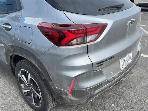 Used 2023 Chevrolet TrailBlazer RS w/ Sun and Liftgate Package image 24