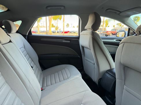 Used 2018 Ford Fusion S image 17