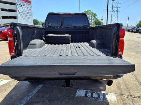 Used 2025 Chevrolet Silverado 2500 High Country w/ High Country Premium Package AWD/4WD image 22