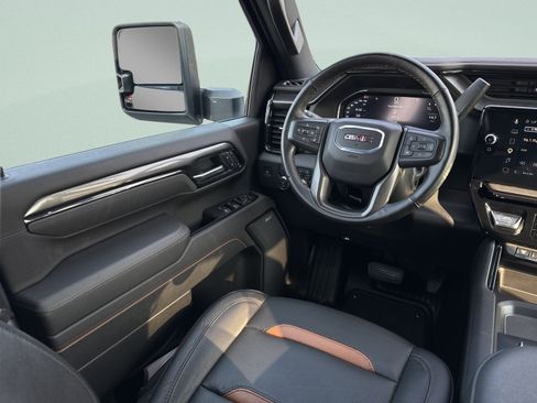 Used 2025 GMC Sierra 2500 AT4 AWD/4WD image 21