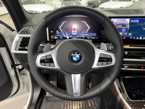 New 2026 BMW X5 sDrive40i w/ M Sport Package RWD image 16