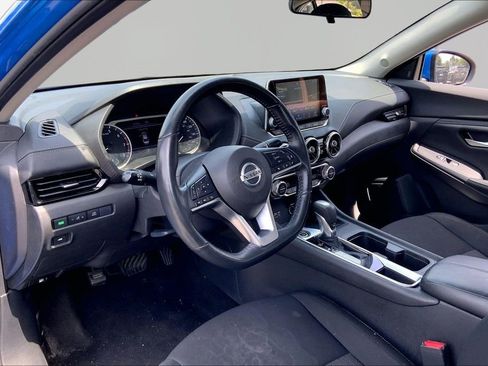 Used 2022 Nissan Sentra SV w/ All-Weather Package FWD image 10
