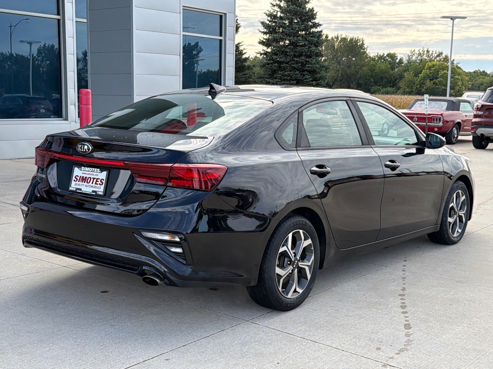 Used 2019 Kia Forte LXS FWD image 8