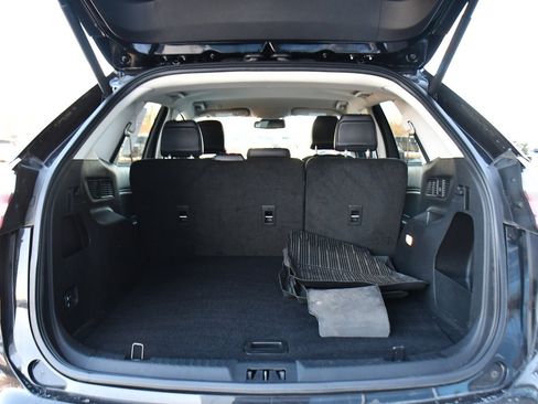 Used 2024 Ford Edge SEL w/ Convenience Package image 18