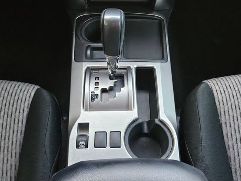 Used 2018 Toyota 4Runner SR5 RWD image 12
