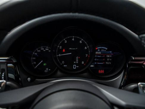 New 2026 Porsche Macan Turbo image 16