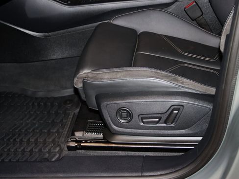 Used 2021 Audi Q3 2.0T Premium Plus w/ Premium Plus Package image 36