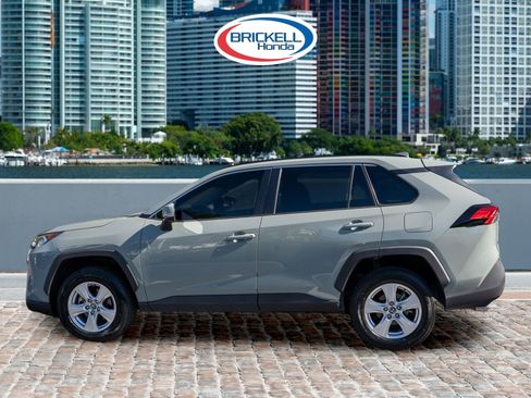 Used 2021 Toyota RAV4 XLE image 8