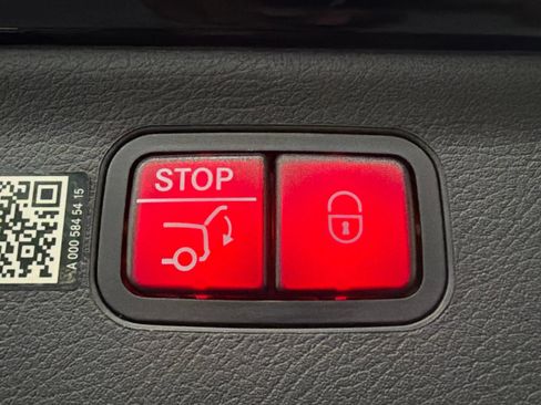 Used 2024 Mercedes-Benz EQS 450+ SUV image 17