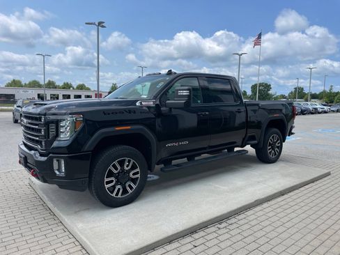 Used 2020 GMC Sierra 2500 AT4 w/ AT4 Premium Package AWD/4WD image 6