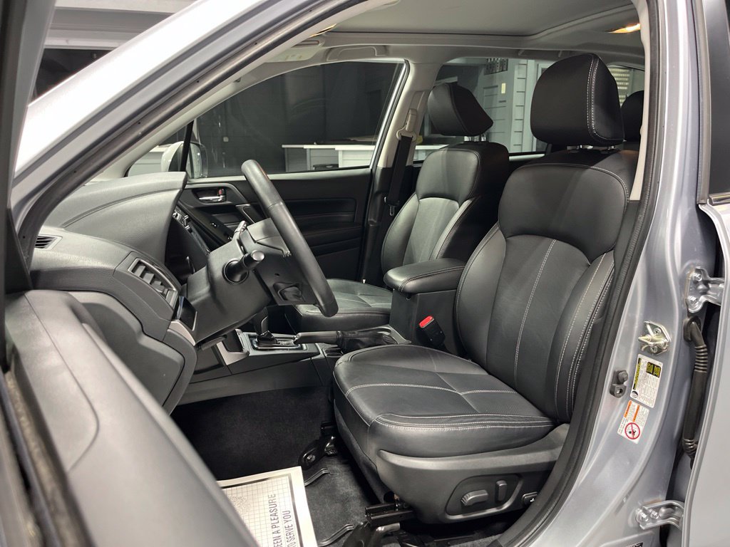 Used 2018 Subaru Forester 2.5i Touring w/ Popular Package #2 AWD/4WD image 13