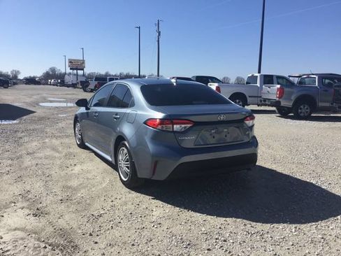 Used 2025 Toyota Corolla LE image 5