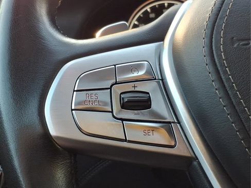 Used 2016 BMW 750i RWD image 27