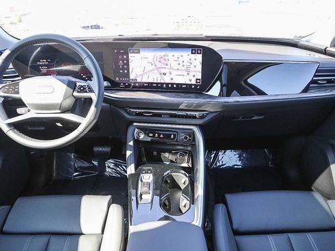 Used 2025 Audi Q5 Premium w/ Premium Plus AWD/4WD image 12