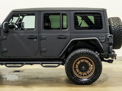 Used 2024 Jeep Wrangler Unlimited Rubicon w/ Technology Group AWD/4WD image 24