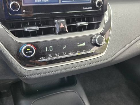 Used 2021 Toyota Corolla SE FWD image 20