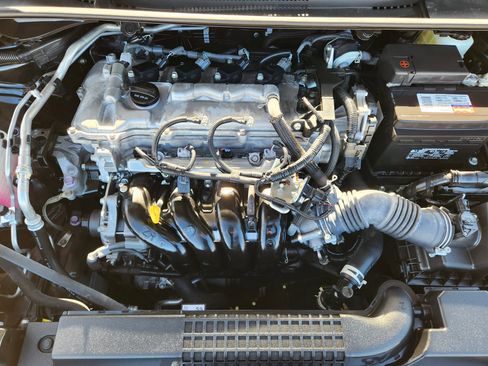 Used 2022 Toyota Corolla LE image 33