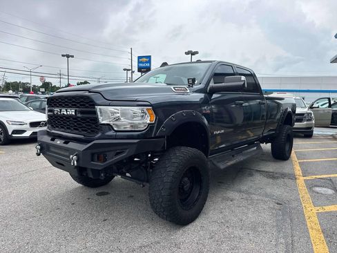Used 2021 RAM 3500 Tradesman AWD/4WD image 4
